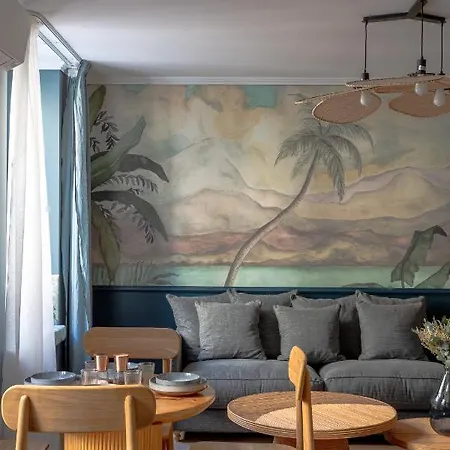 Apartment The Blue Nature Downtown Montmartre Paris